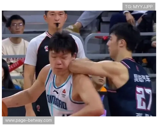 杨瀚森4分4失误6犯规遭记者刁难 姚明两次高情商解围引关注